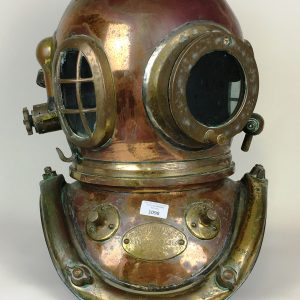 Casque de scaphandrier SIEBE GORMAN 6 boulons modèle British Admiralty de la Royal Navy, 2ème GM.