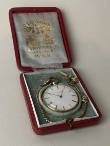 Montre G.DETOUCHE PARIS